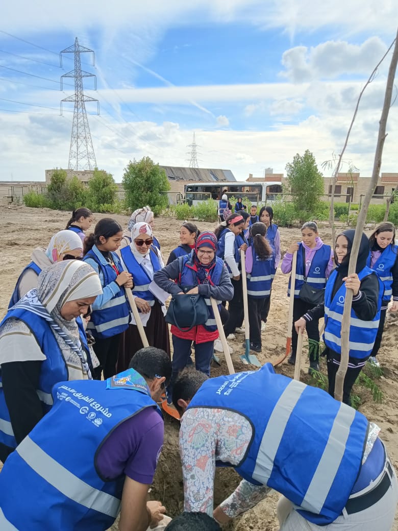 Campaign to Plant 850 Trees in Qarun Protected Area as Part of the “Green Road” Project