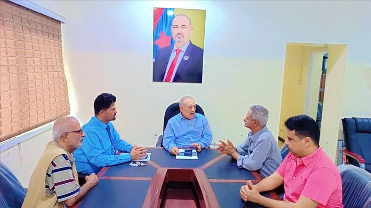 بالشراكة بين نقابة الصحفيين وشبكة «رائد»، ورشة تدريبية حول «صحافة المناخ والحد من مخاطر الكوارث» في اليمن