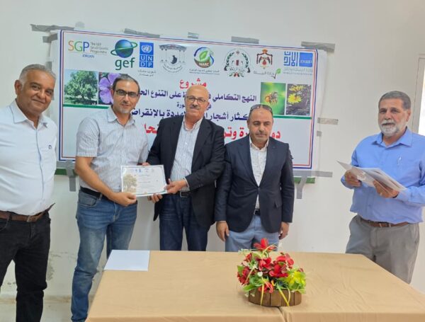 بالتعاون مع مركز البحوث الزراعية.. «أصدقاء التراث» الأردنية تنظم دورة تدريبية في تربية النحل
